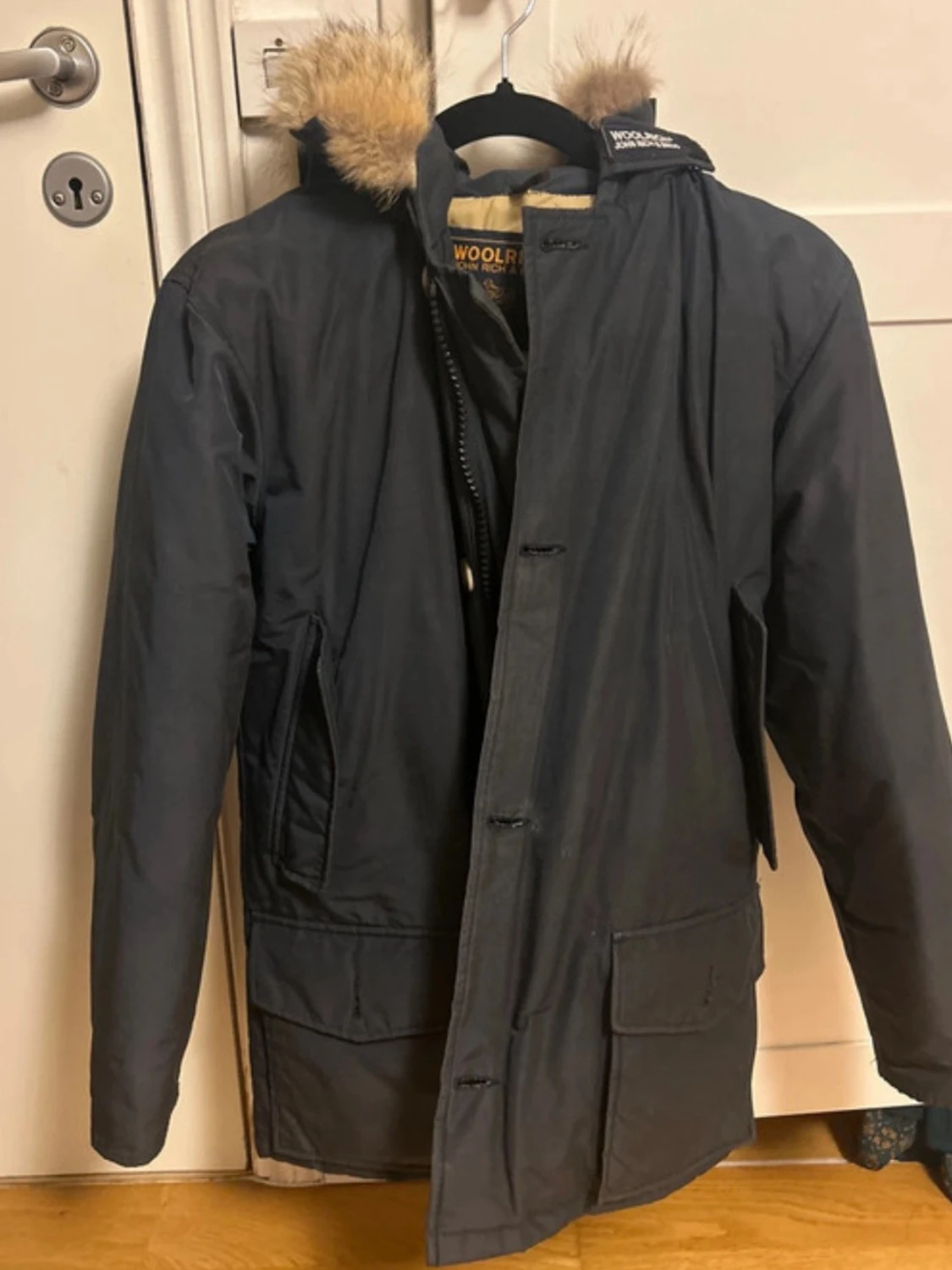 Svart parkajacka från Woolrich för pojkar