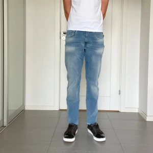 Replay Anbass Hyperflex Jeans  - Säljer nu dessa Replay Anbass Hyperflex jeans, W31 o L30, skriv för fler bilder/frågor🙌🏼