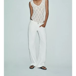 !SÖKER! Zara jeans wide leg low rise 36 - !SÖKER! I storlek 36