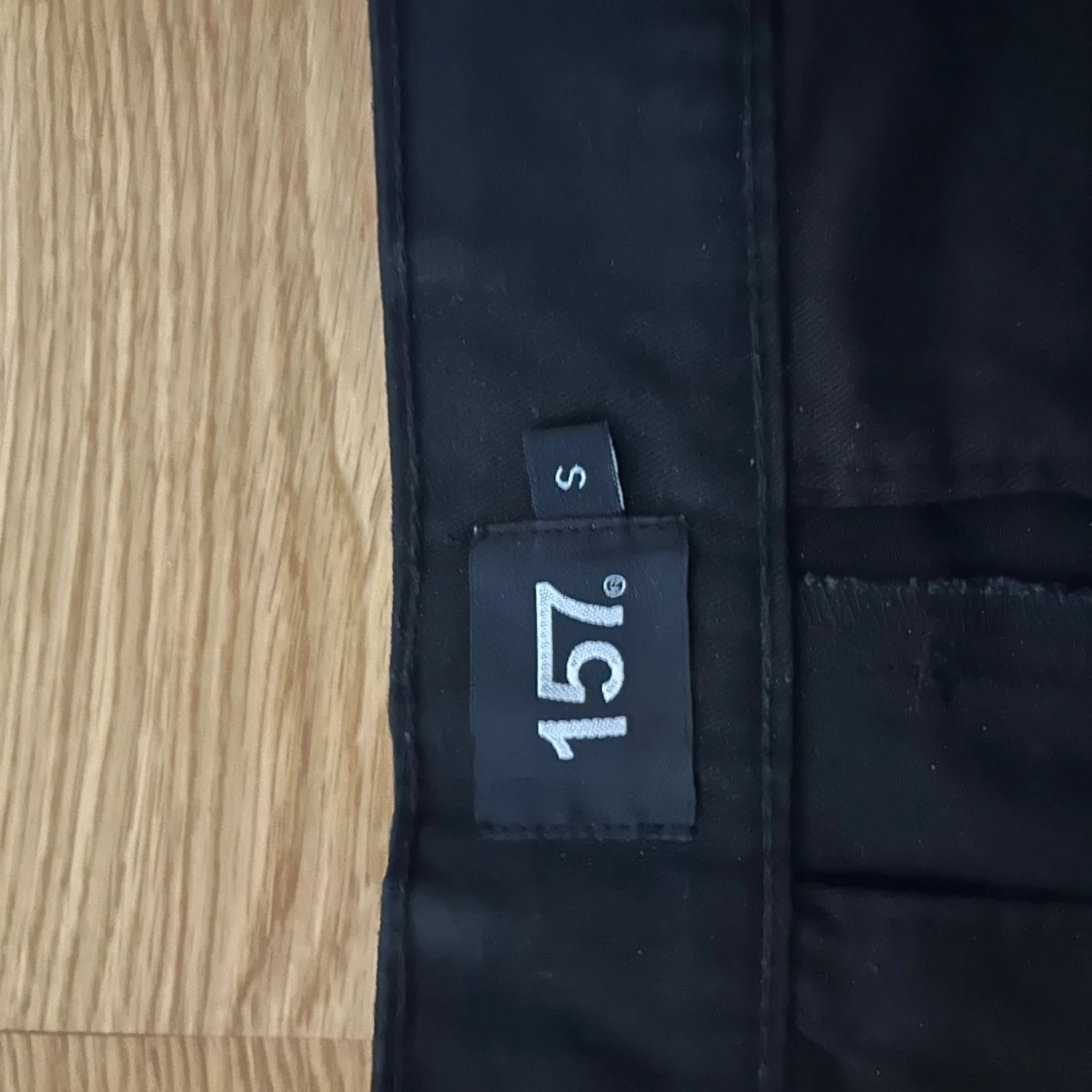 Svarta kostymbyxor från 157, stl S - 1