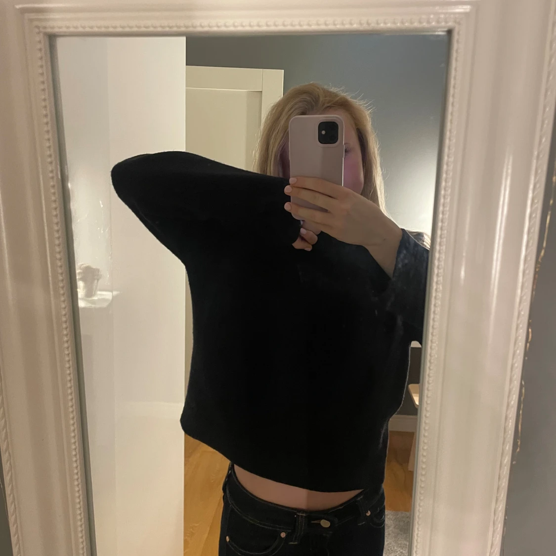 Svart stickad tröja - 1