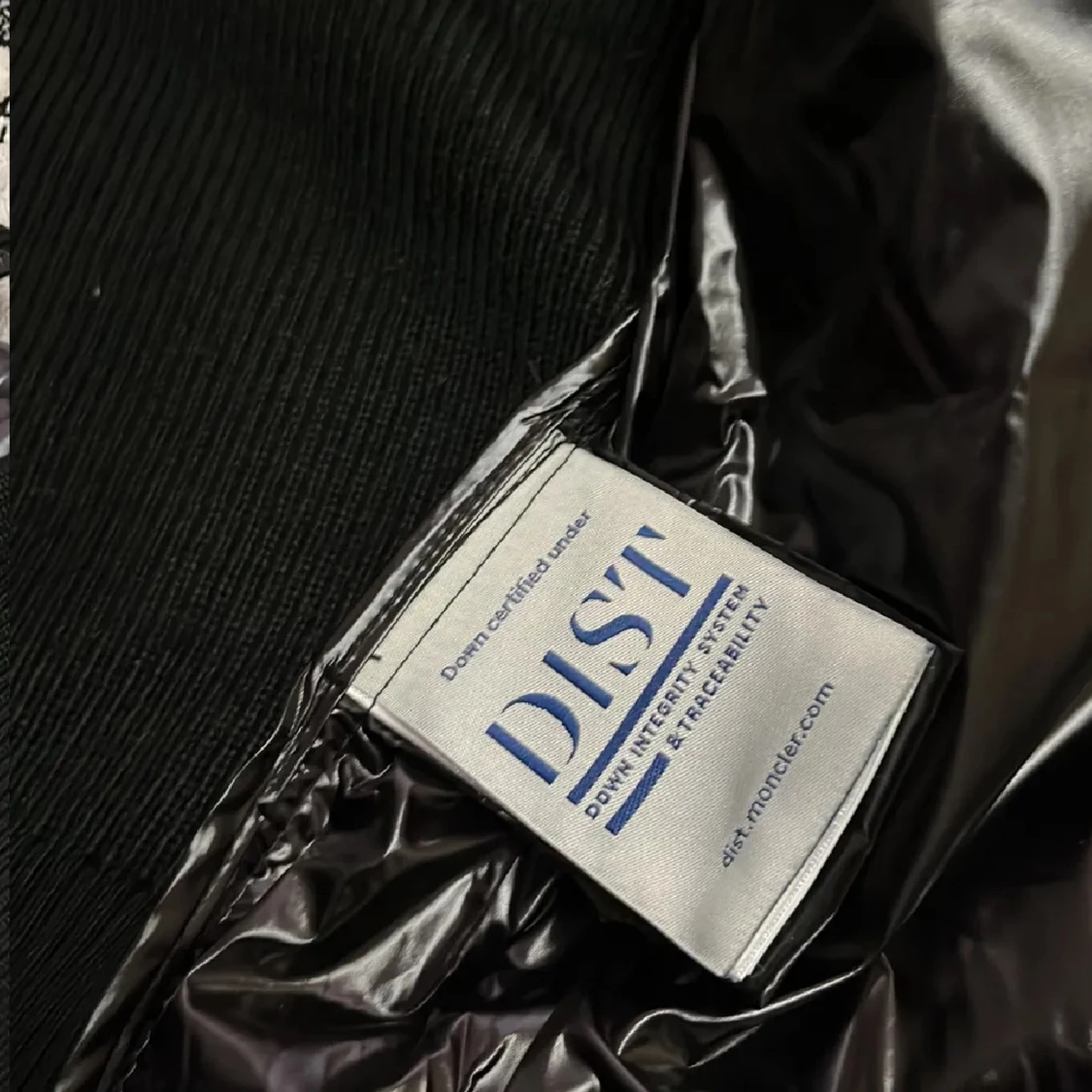 Svart dunväst från Moncler - 2