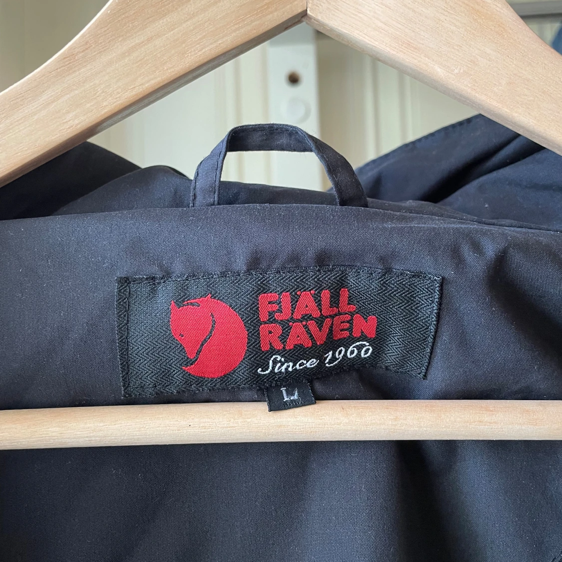 Svart och grå vindjacka från Fjällräven - 3