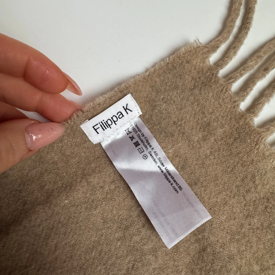 Filippa K halsduk