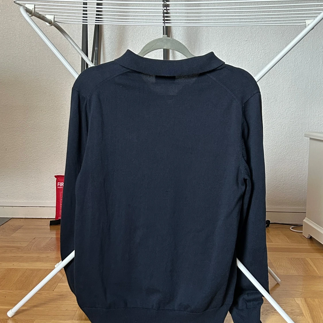 Marinblå pikétröja från Bläck - 1