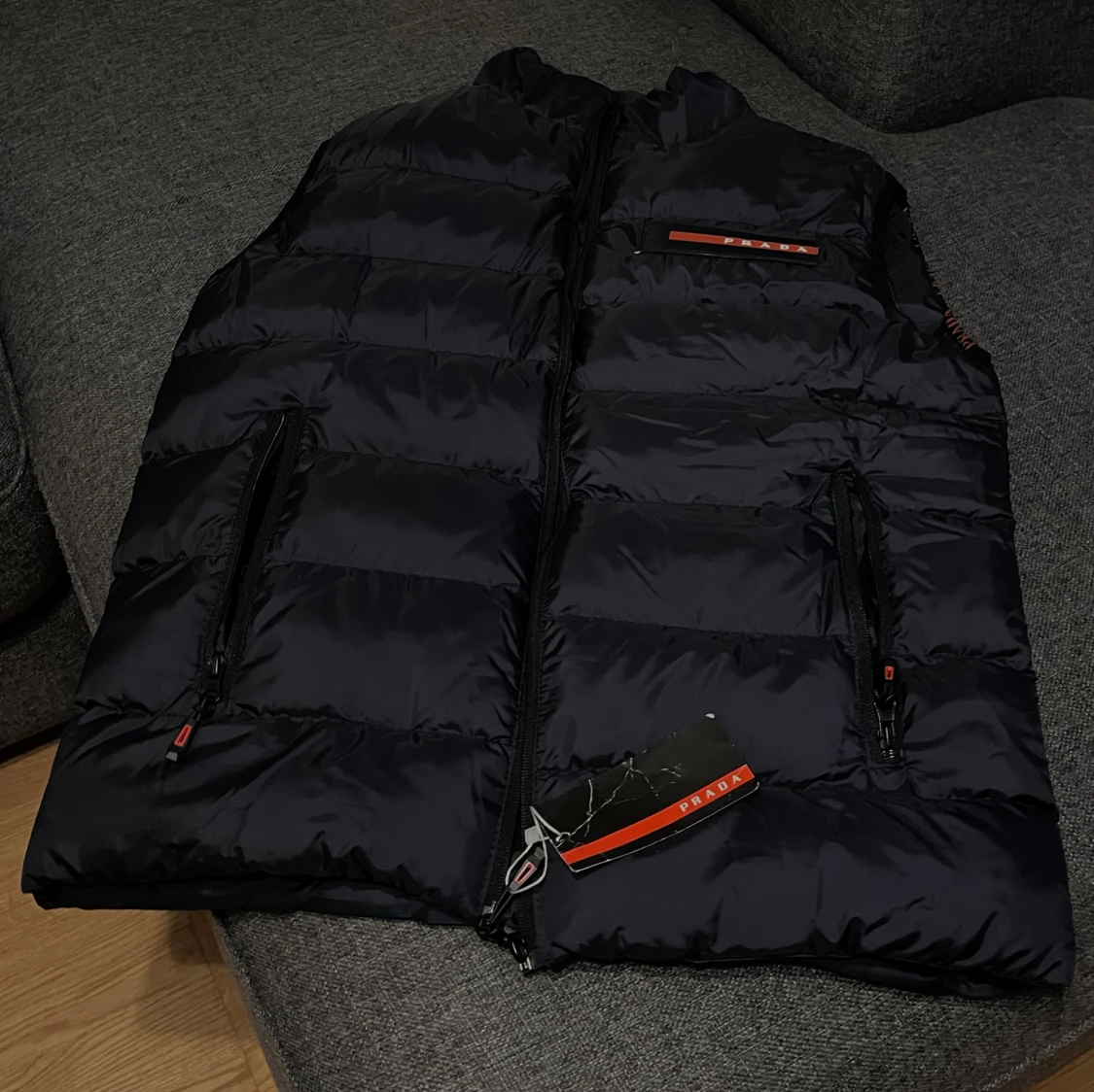 Mörkblå Prada väst - 3