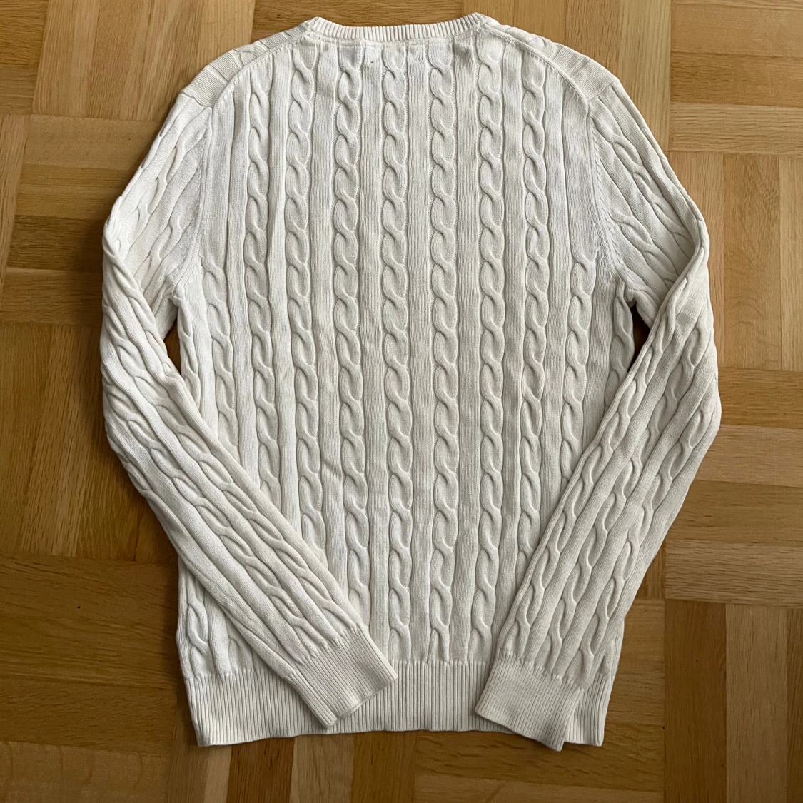 Vit kabelstickad tröja från Morris - 2