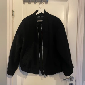 zara jacka - populär jacka från zara sällan använd