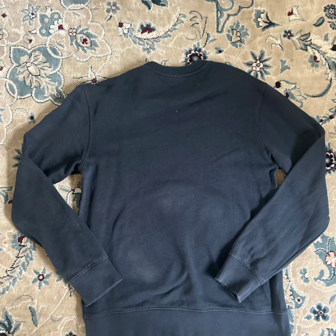 Svart sweatshirt från J.Lindeberg - 1