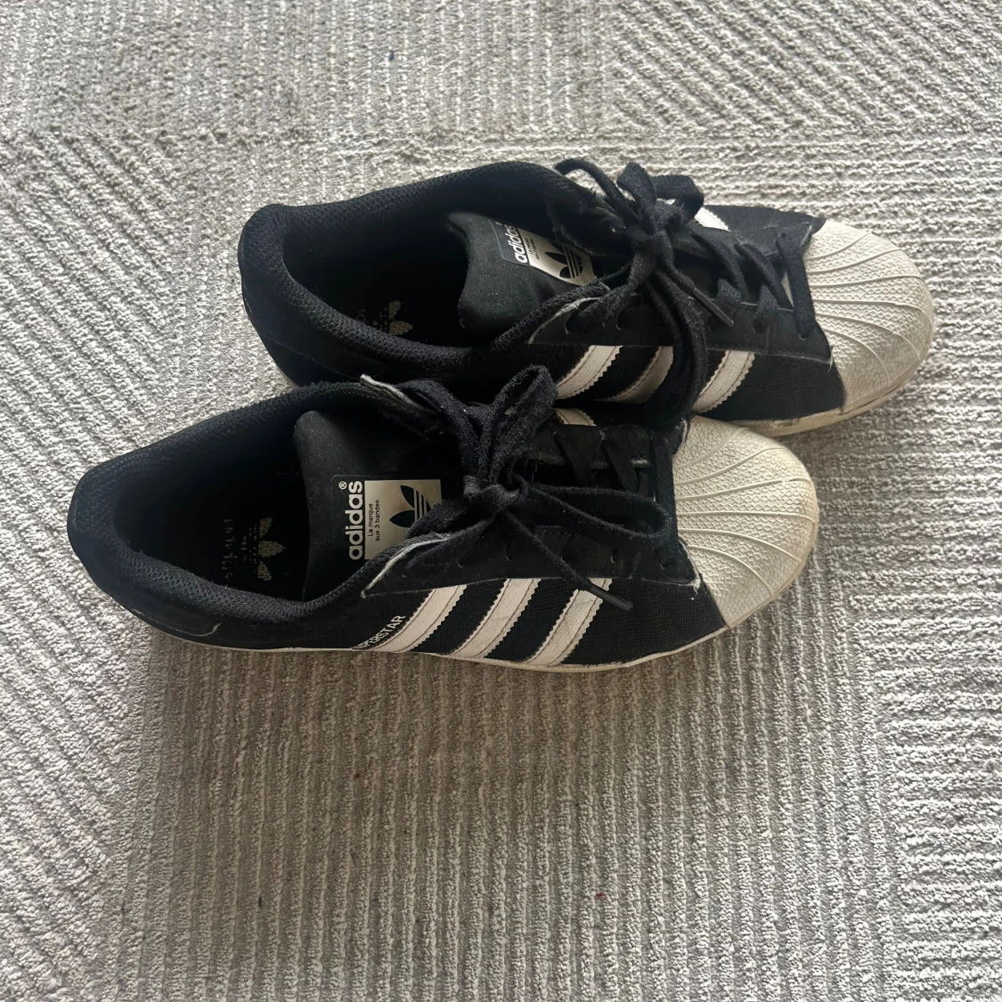 Adidas Superstar svarta sneakers - 1