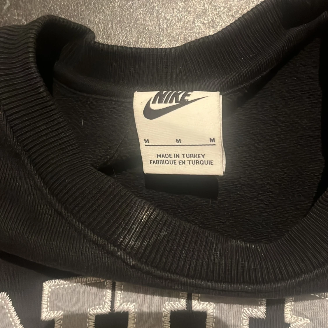 Svart Nike sweatshirt i bomull storlek M 99kr - 2