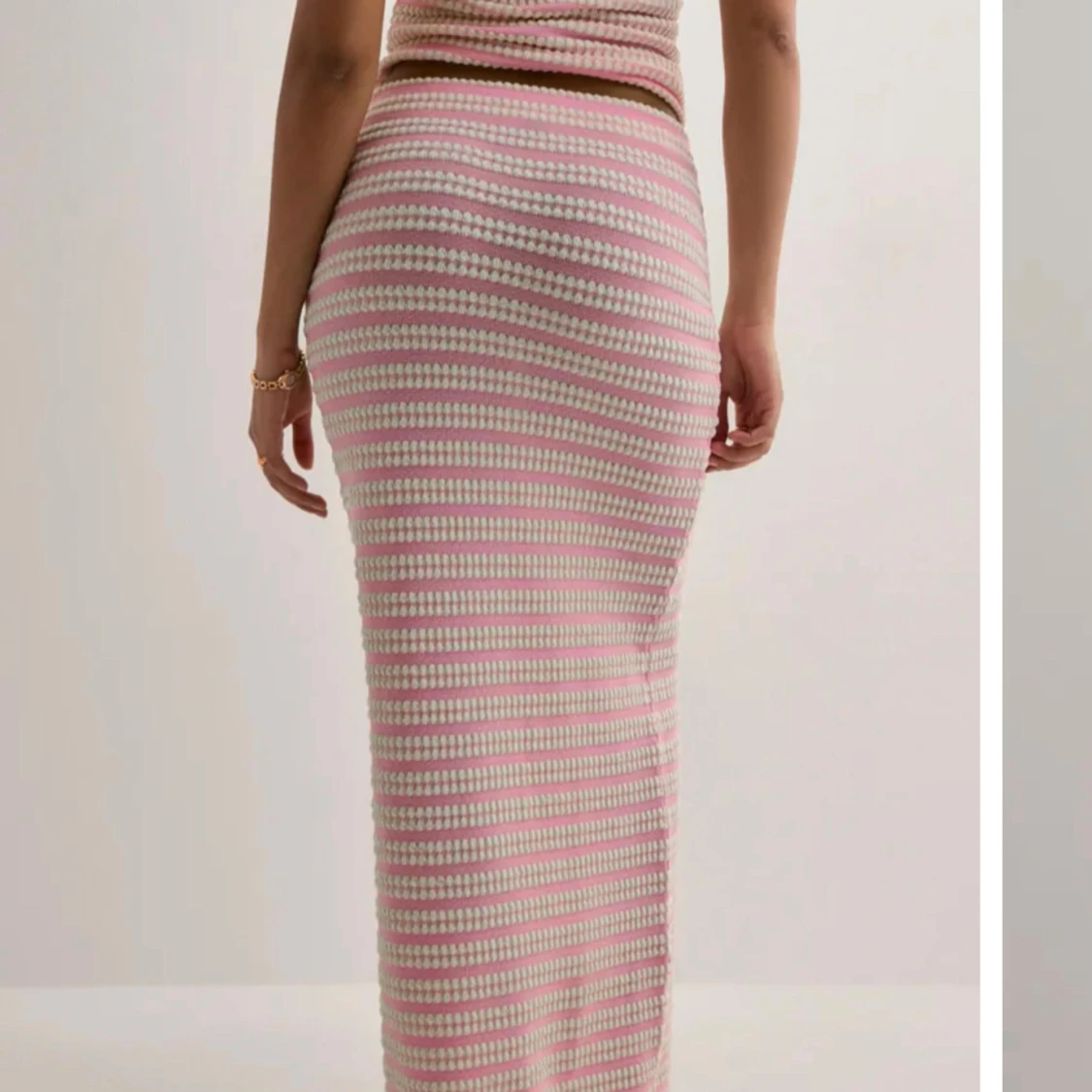 Randig kjol från NELLY - 1