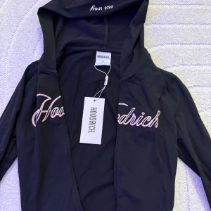 Svart sett från hoodrich  - Storlek xs helt nytt förpackning finns kvar 