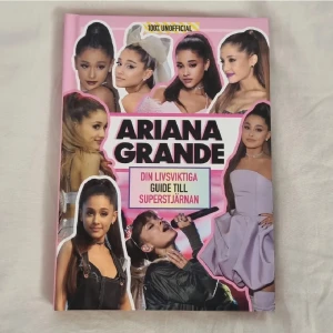 Ariana Grande: Din livsviktiga guide till superstjärnan - En färgstark och inspirerande guide om Ariana Grande, fylld med bilder, fun facts och peppande texter. Perfekt för dig som älskar popmusik, sociala medier och vill veta allt om en av världens största stjärnor. I mycket bra skick, endast läst en gång och på svenska. Nypris runt 100 kr.