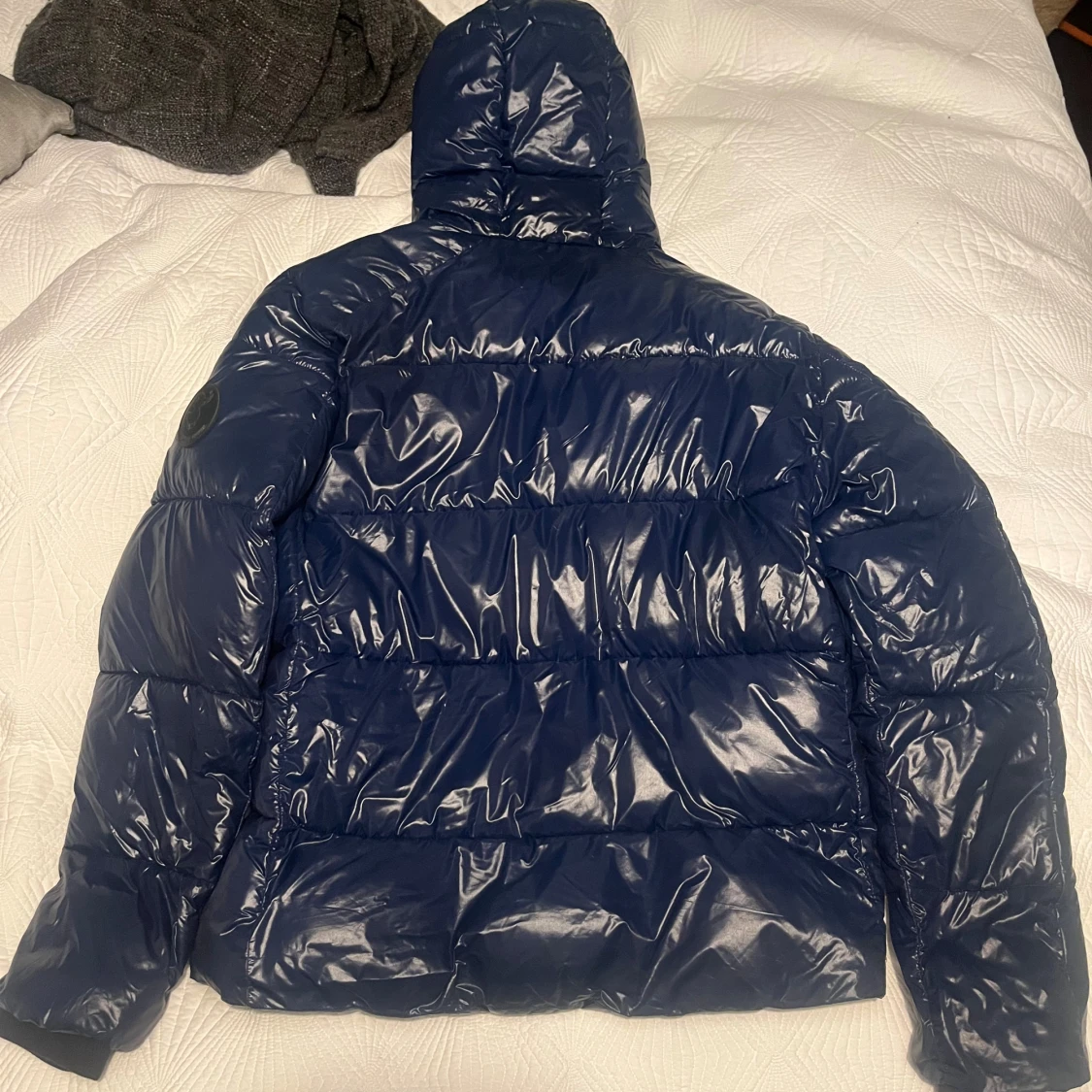 Blå pufferjacka från Save The Duck - 2