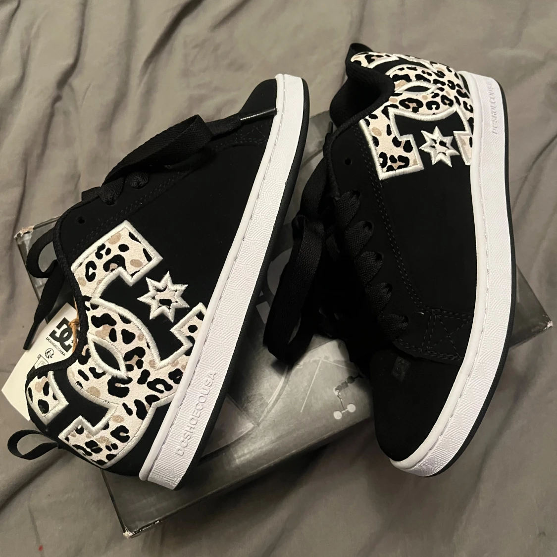 DC Shoes sneakers leoparddetalj - 2