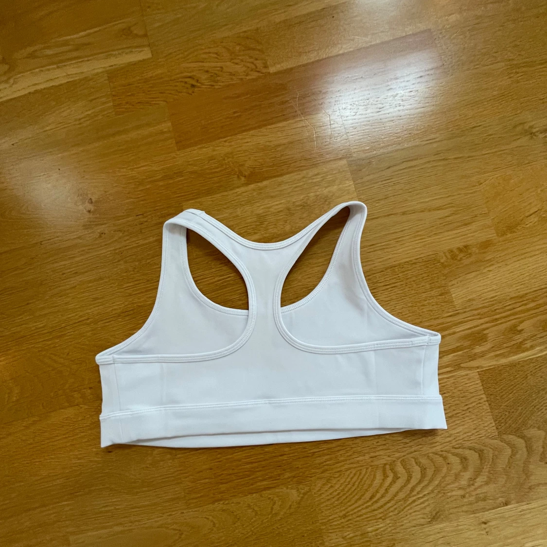 Oanvänd Nike sport-bh/top  - 1