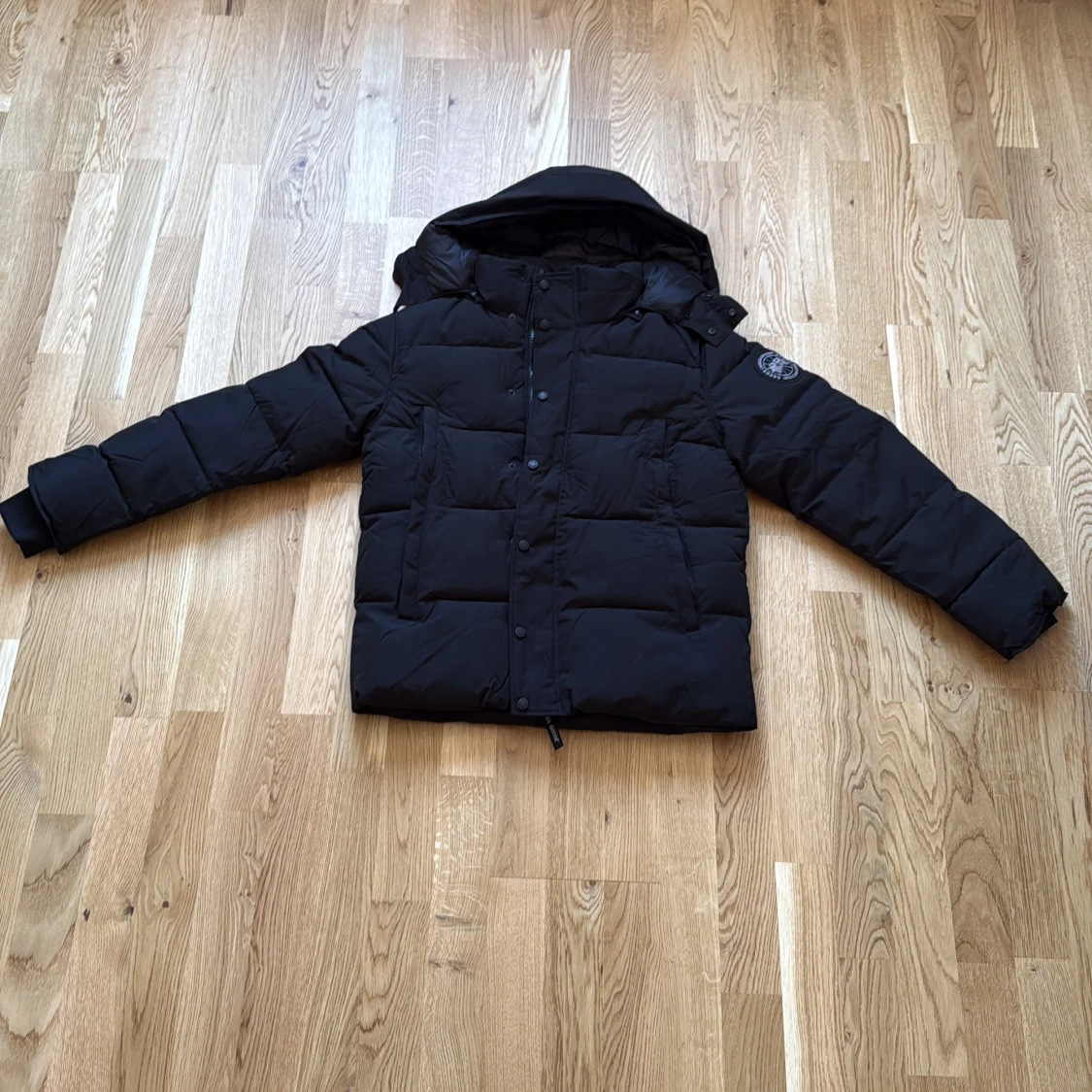 Canada Goose Wyndham Black Badge - 2