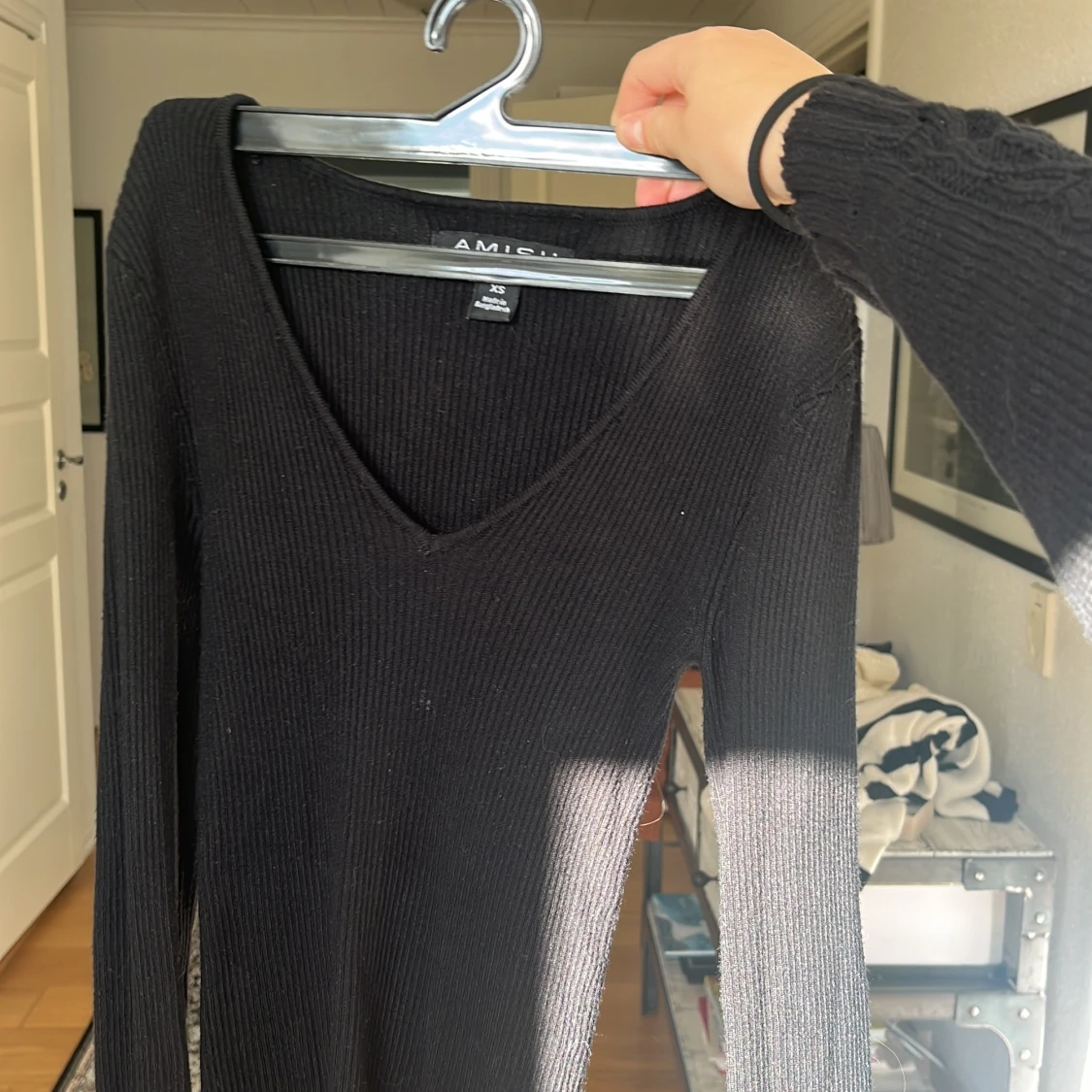 Svart ribbad stickad tröja Amisu XS