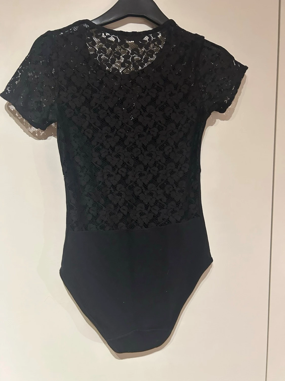 Svart spetsbody från ONLY - 1
