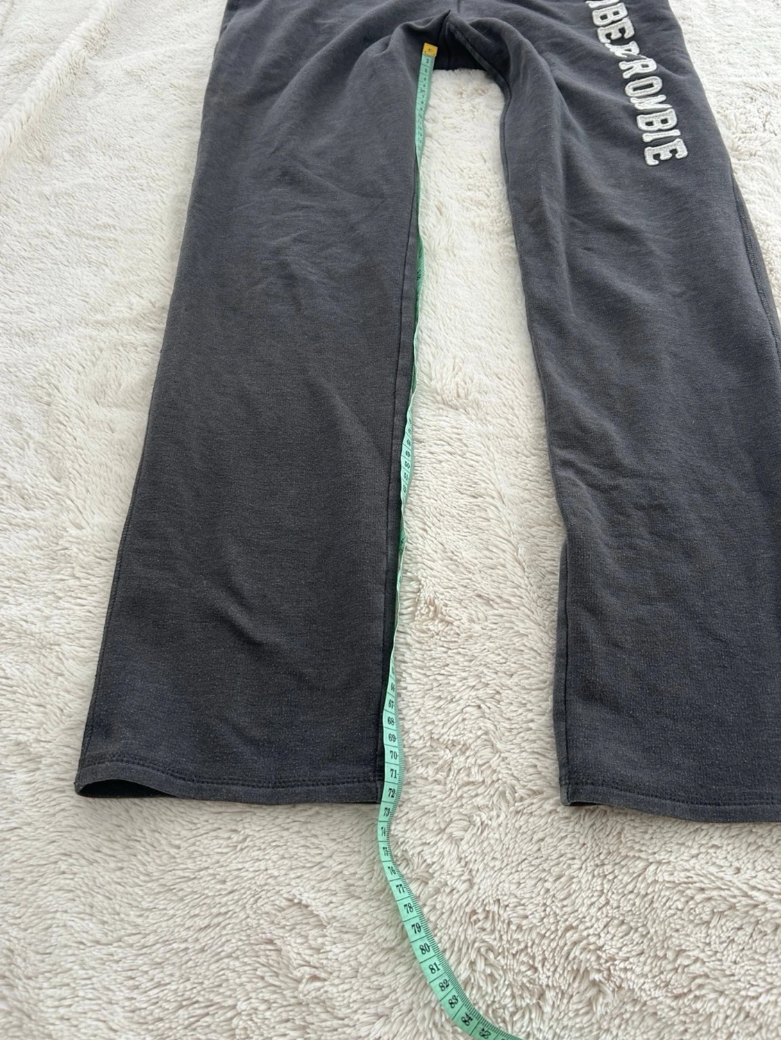 Abercrombie & fitch lågmidjade byxor  - 4