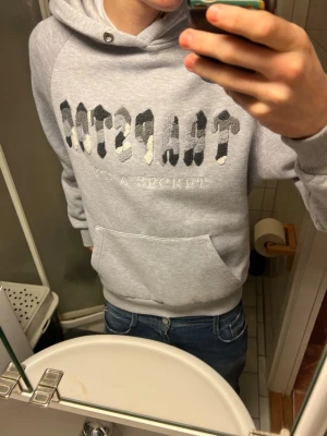 Trapstar hoodie  - Snygg trapstar hoodie storlek S mycket bra skick 