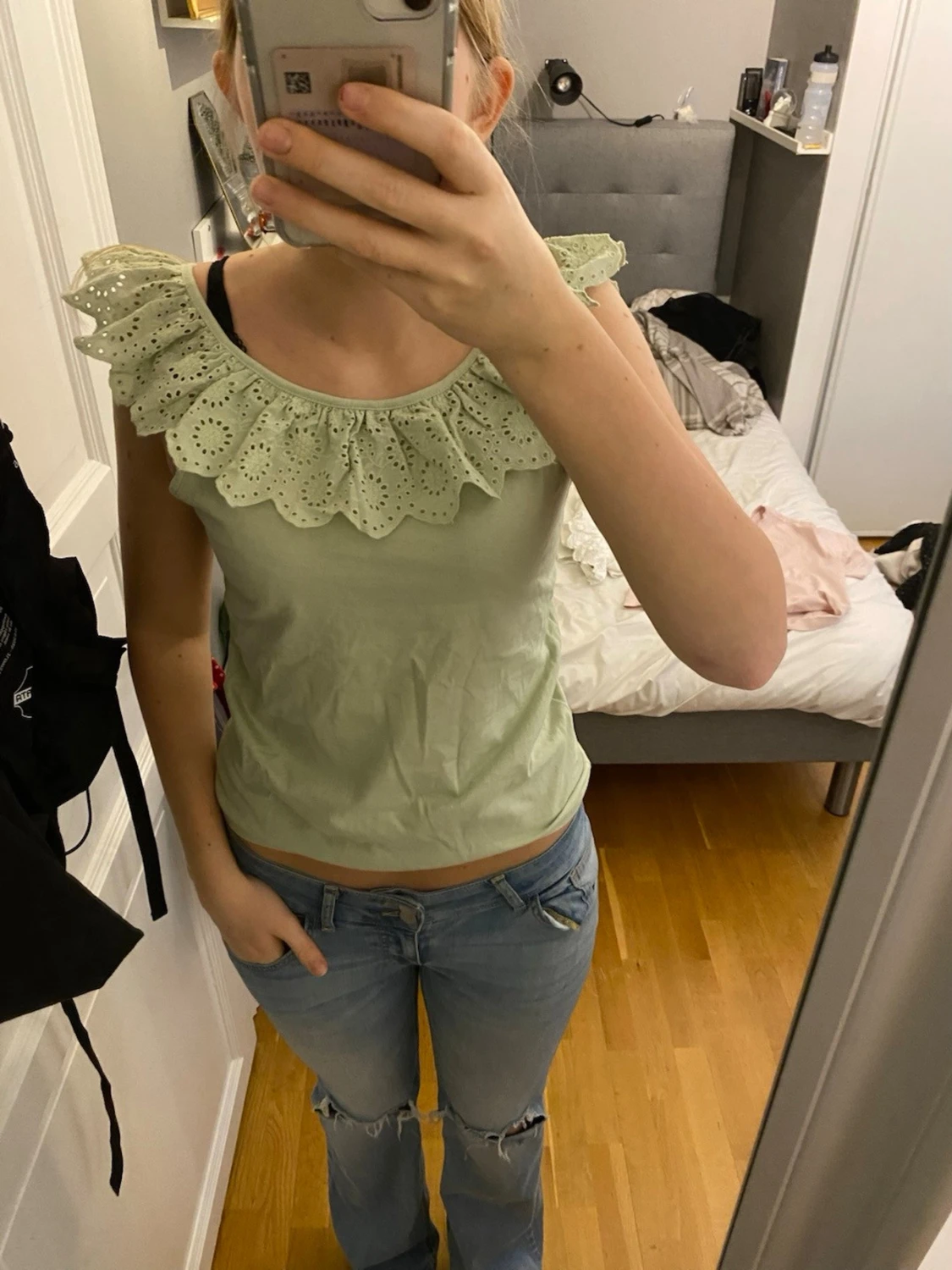 Ljusgrön topp med volang från Primark