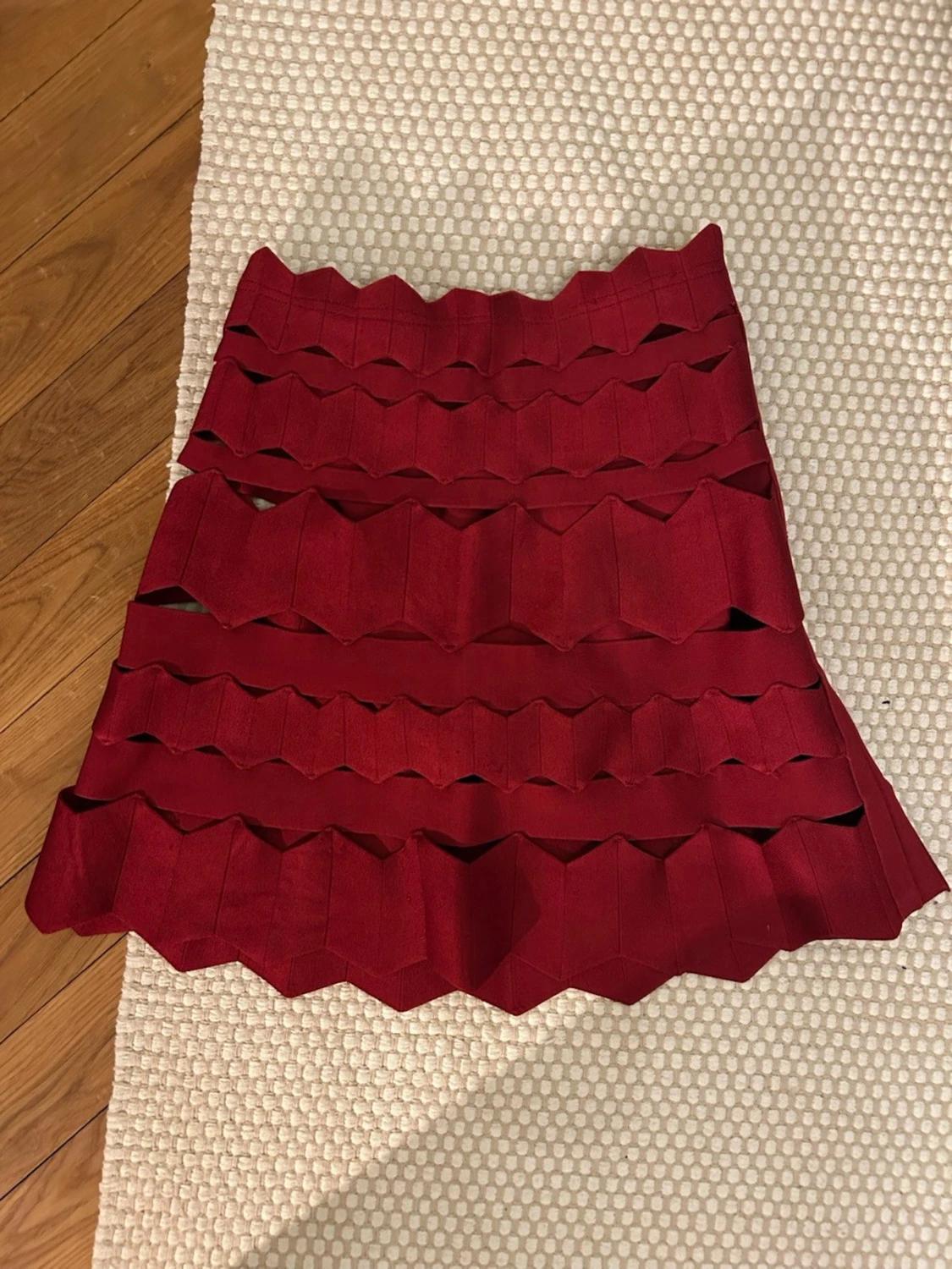 Röd kortkjol från Nevada Love