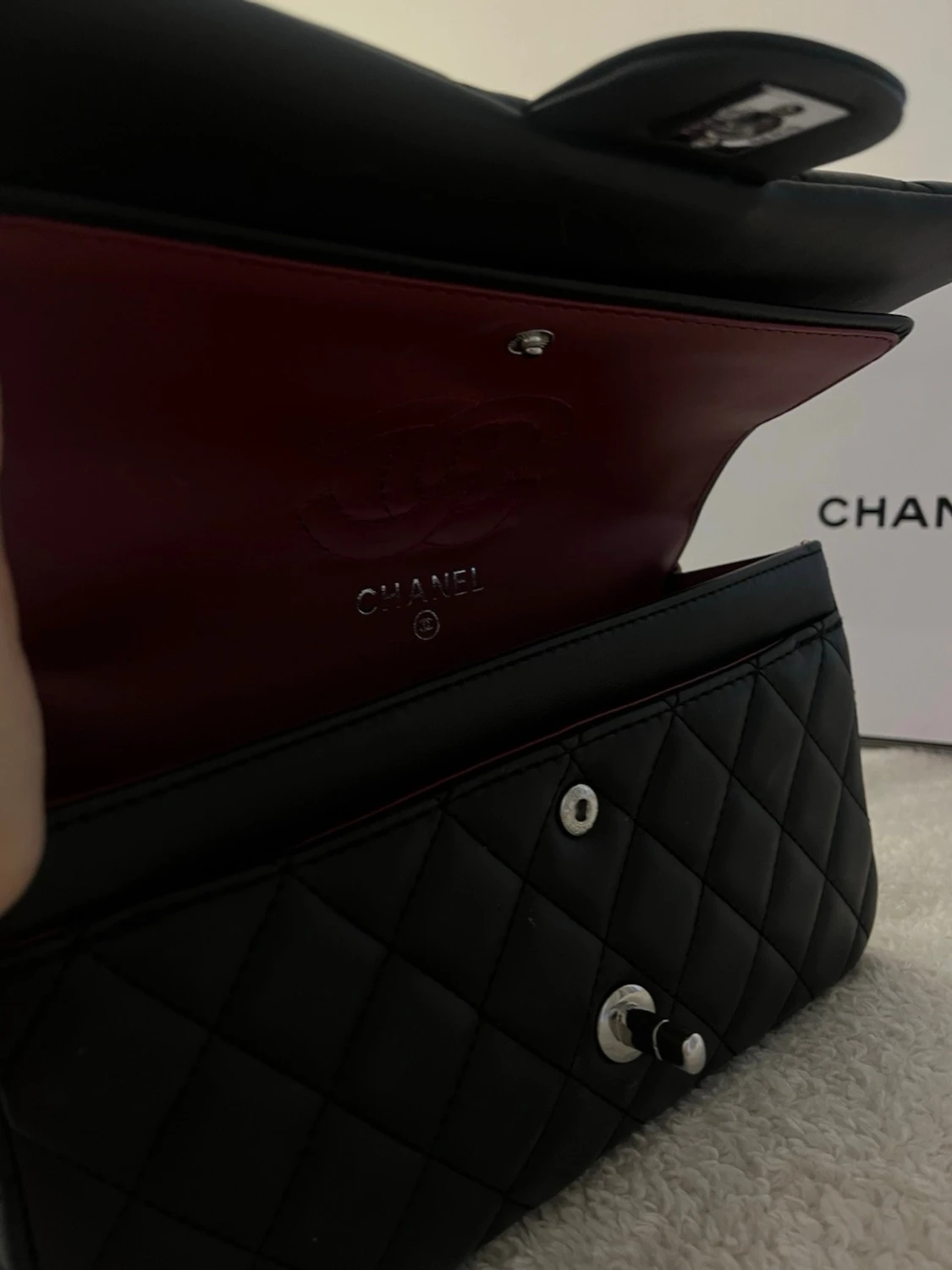 Svart quiltad axelväska - 3