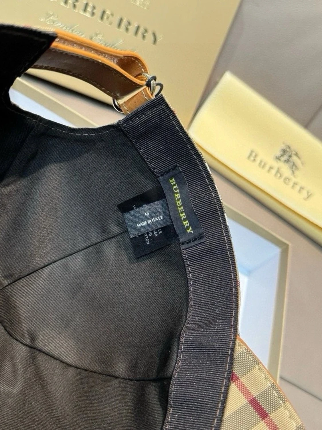 Rutig Burberry keps i bomull - 3