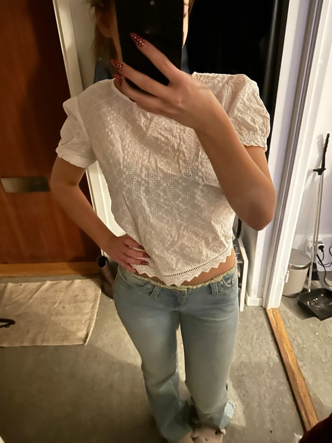Vit spetsblus med kort ärm - 2