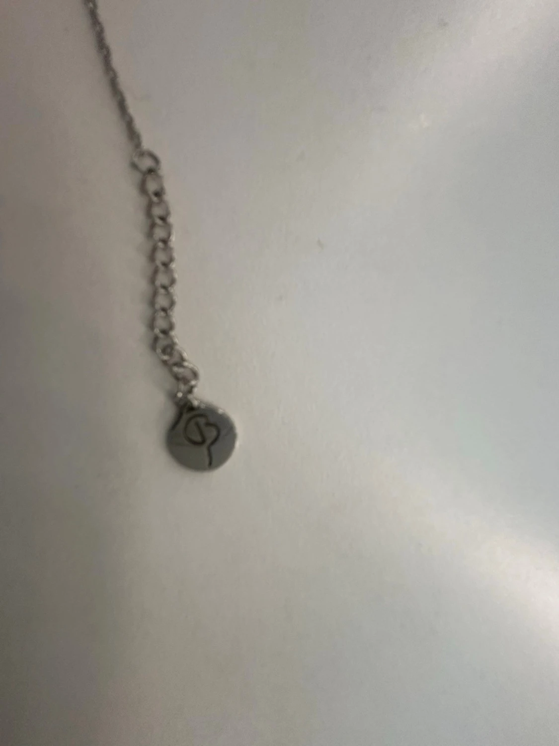 Silverfärgad väst med ringdetalj - 1