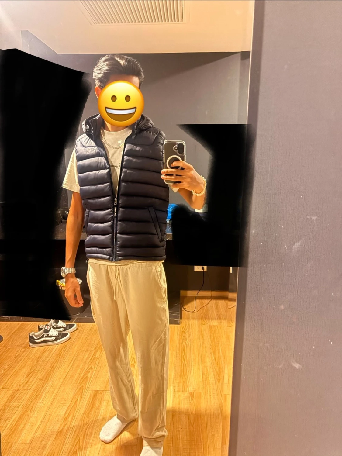 Svart dunväst från Arc'teryx - 4