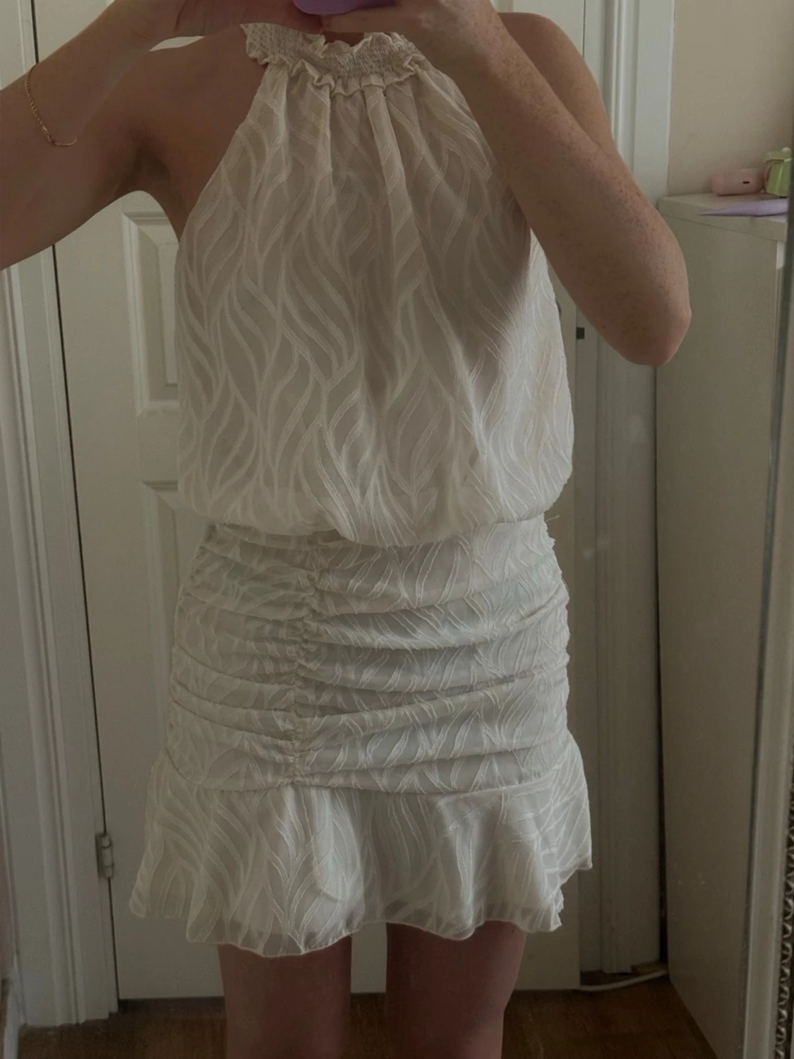 Vit kortklänning med volang från SHEIN - 1