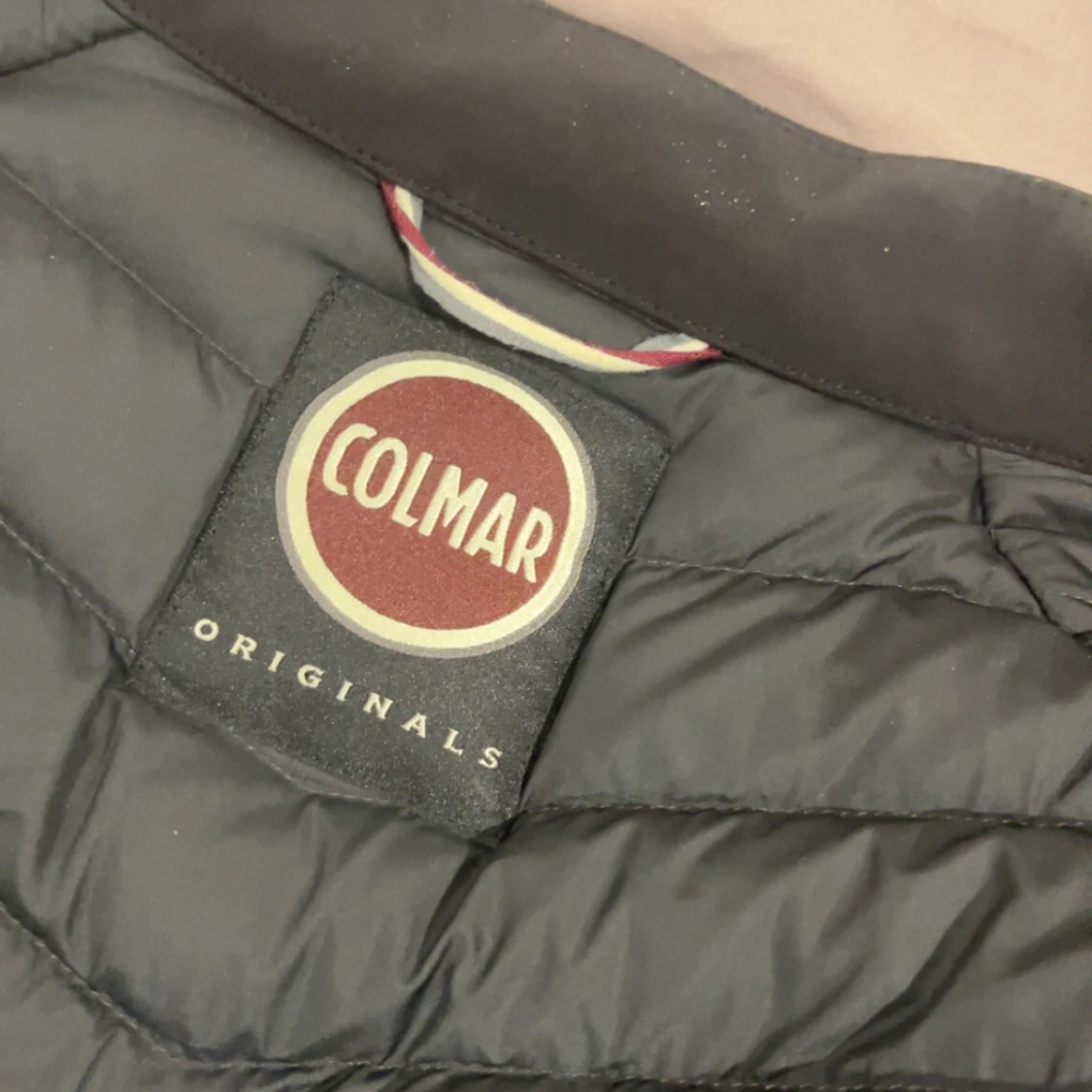 Grå pufferjacka från Colmar - 2