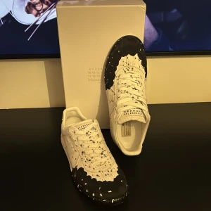 GATS - Tja, säljer ett par gats för dom är för små för mig, de är andvända 2 gånger och har inga defekter eller tydliga tecken på andvändning👍 priset är inte hugget i sten och allt OG medföljer, hör av dig vid minsta fråga