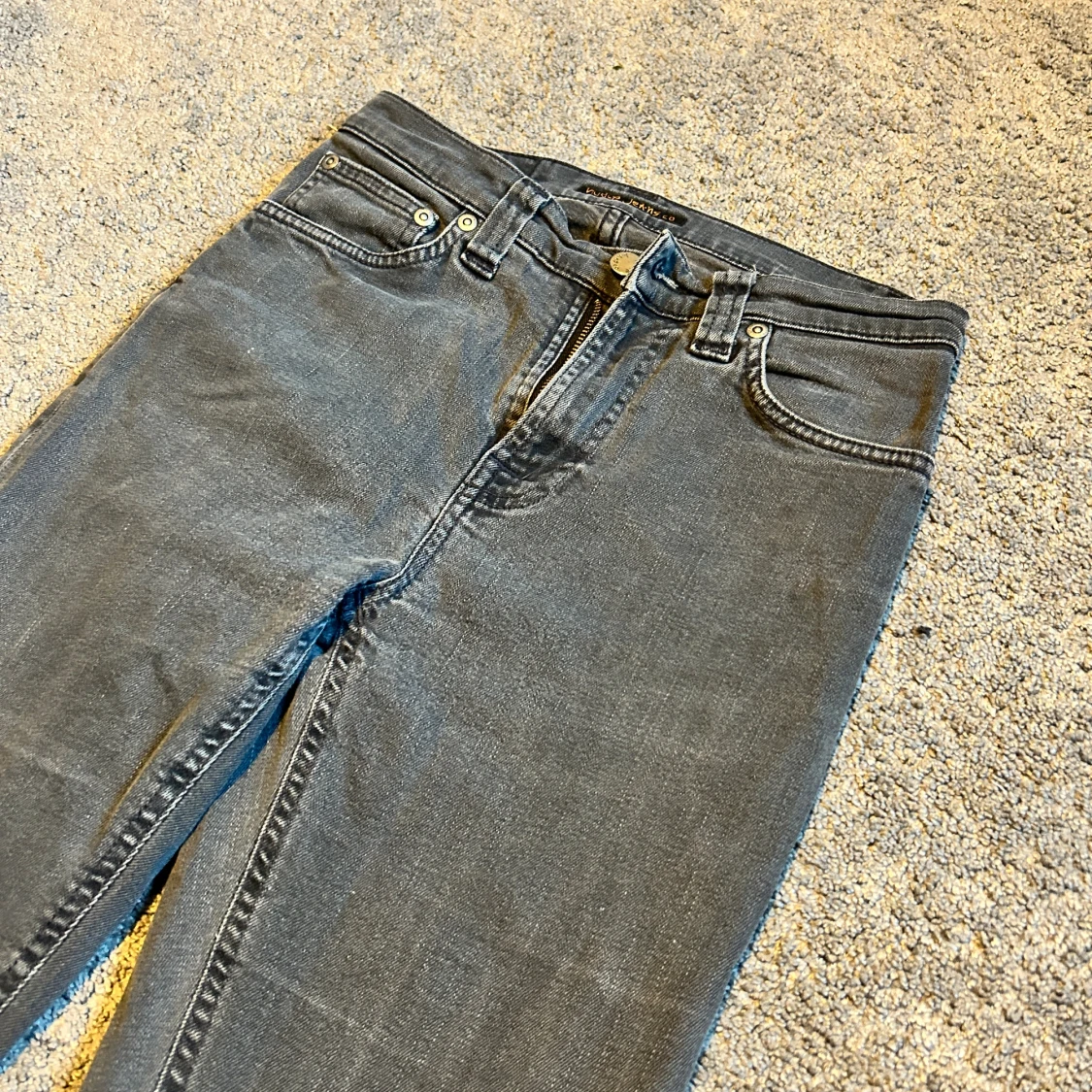 Mörkgrå jeans från Nudie Jeans, W27 L34 - 2