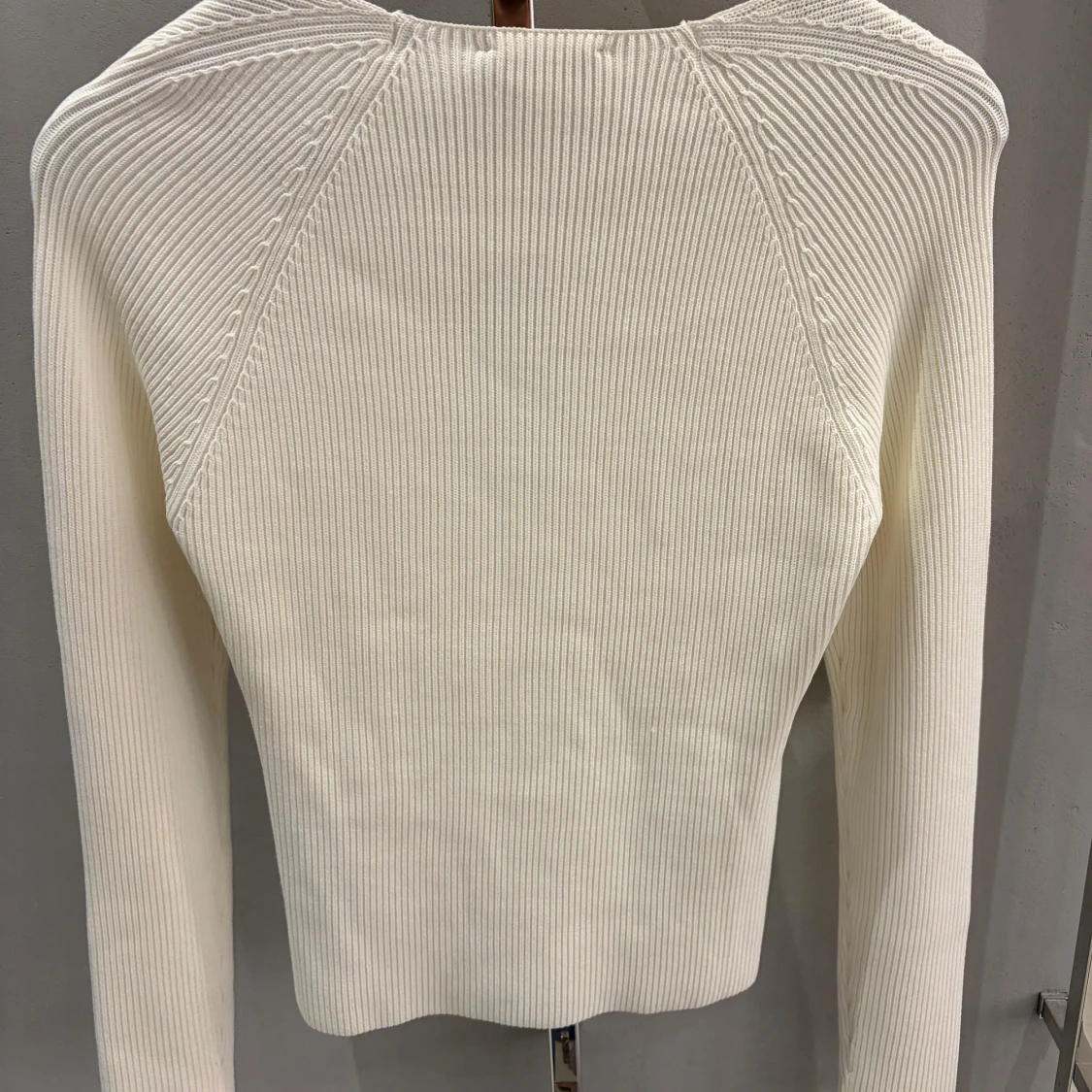 Vit ribbad tröja från Soaked - 1