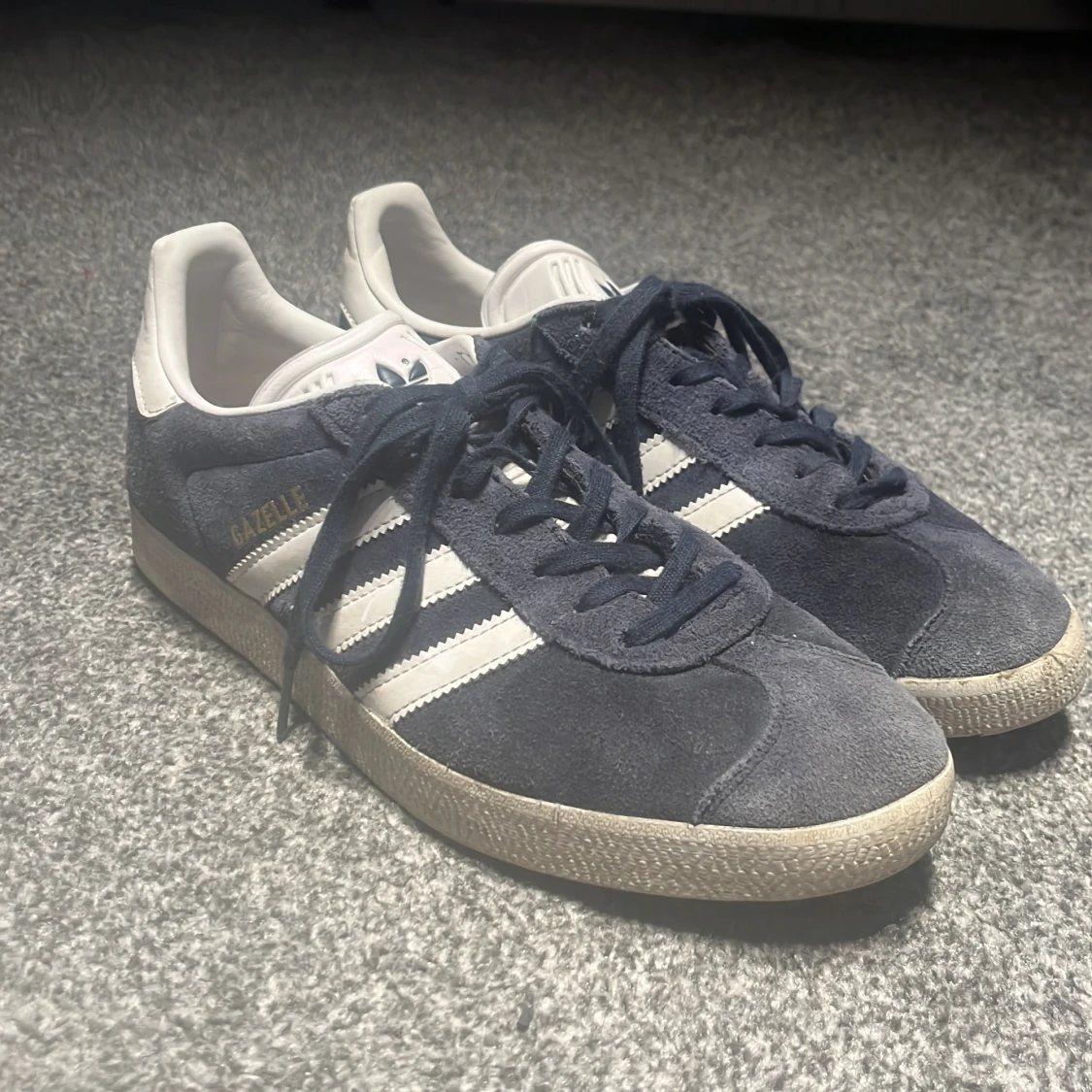 Adidas Gazelle mörkblå sneakers