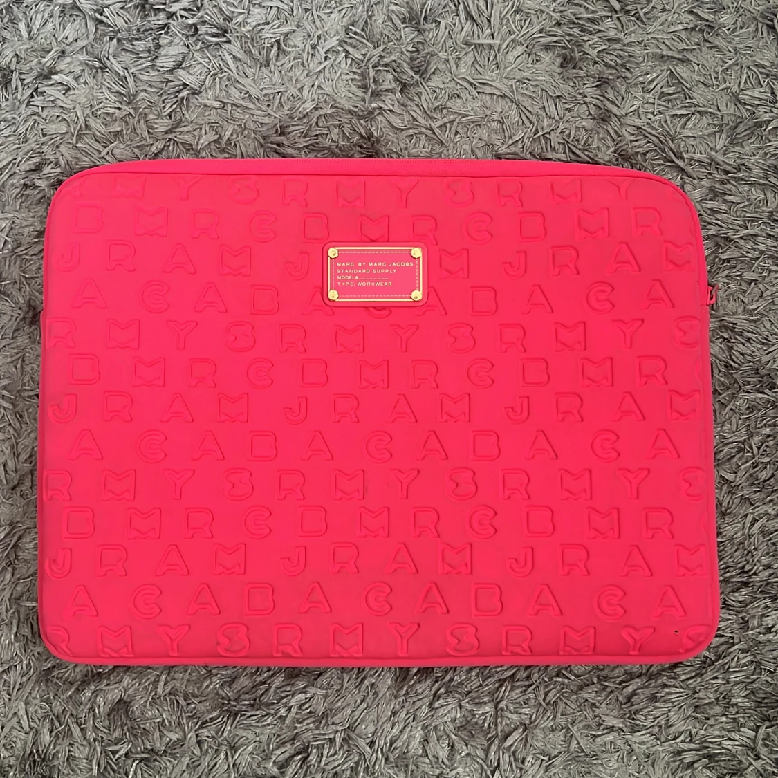 Rosa datorväska/datorfodralMarc by Marc Jacobs