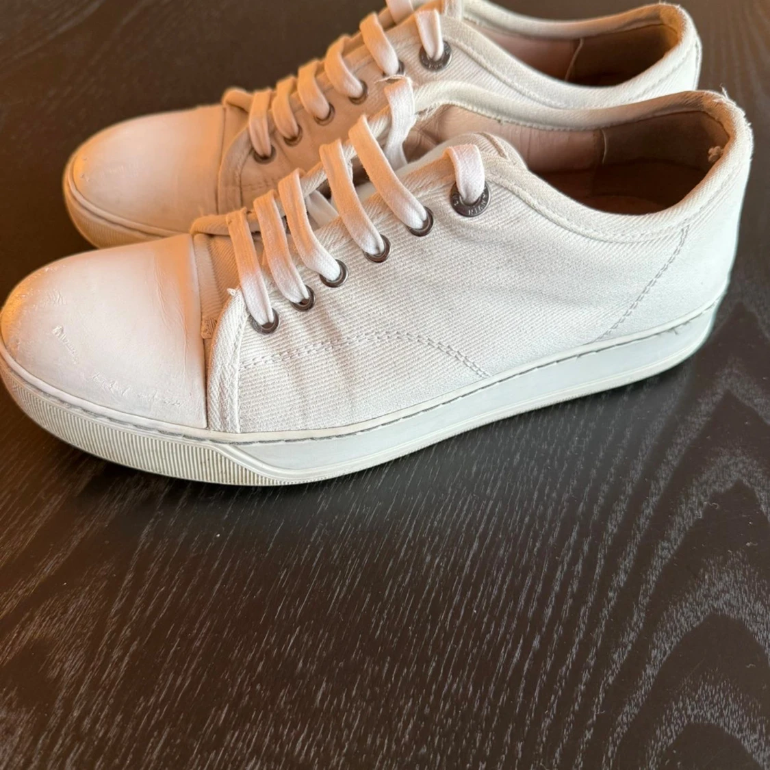 Vita sneakers från Lanvin - 2