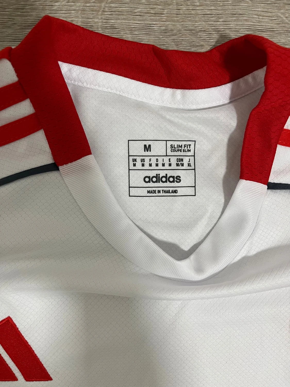 Vit Liverpool 25/26 borta fotbollströja Adidas M - 1