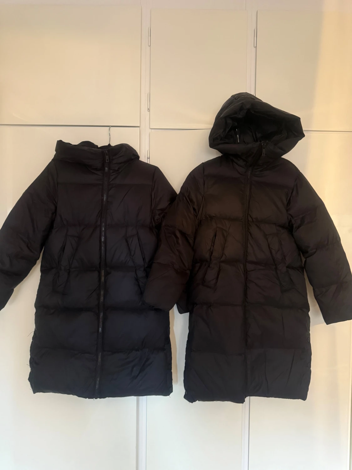 Svart lång dunjacka med huva stl140 eller 10 - 3