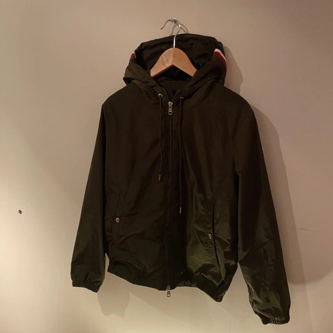 Grön vindjacka från Moncler - 3