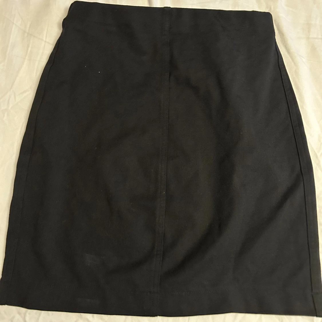 Svart tight kortkjol i bomull - 3