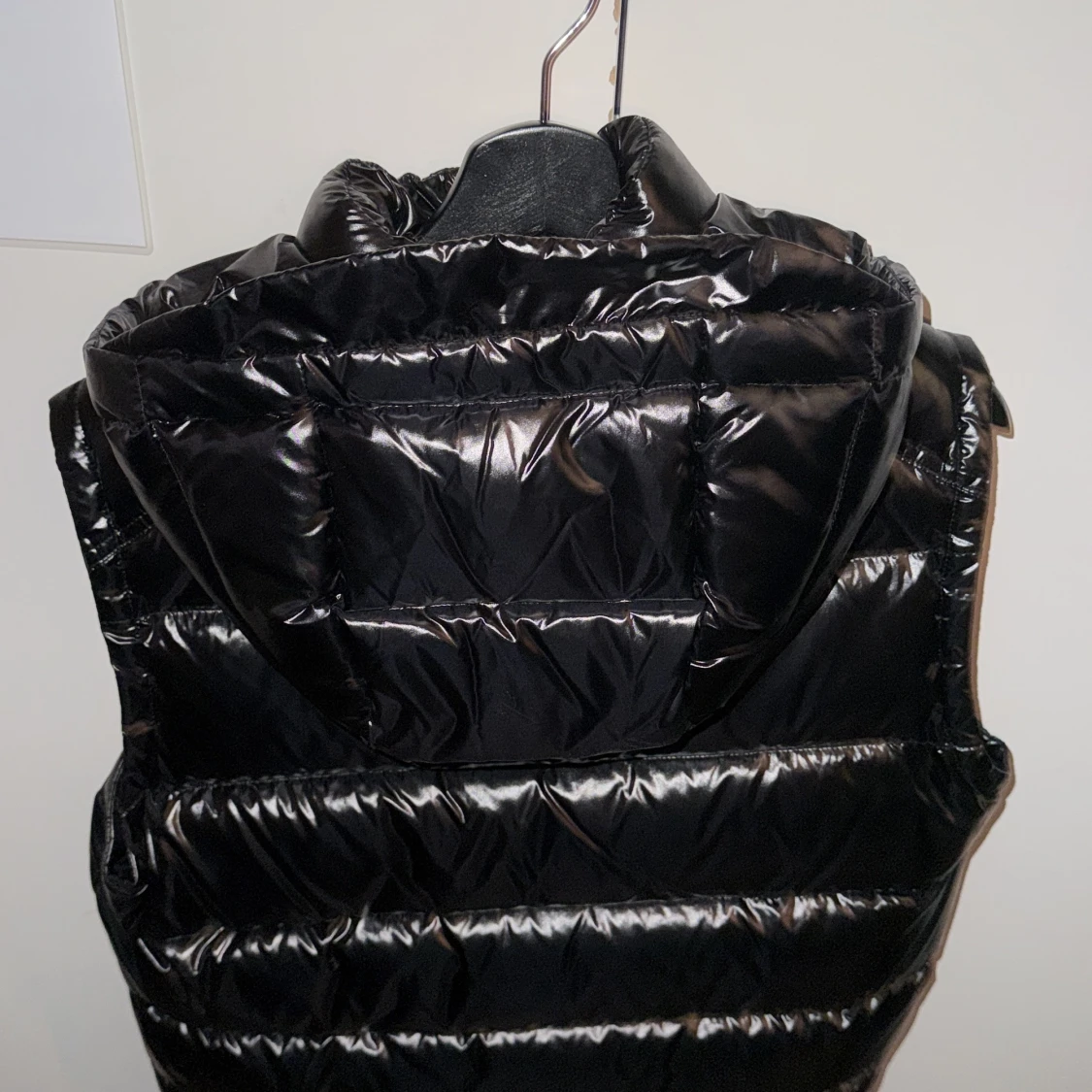 Svart dunväst från Moncler - 2