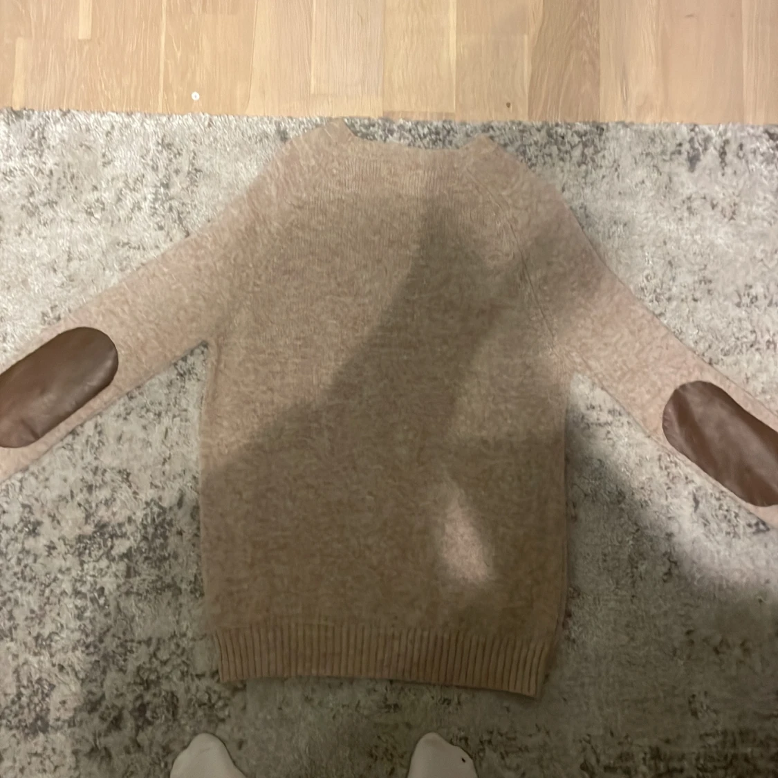 Beige stickad tröja NN.07  - 2