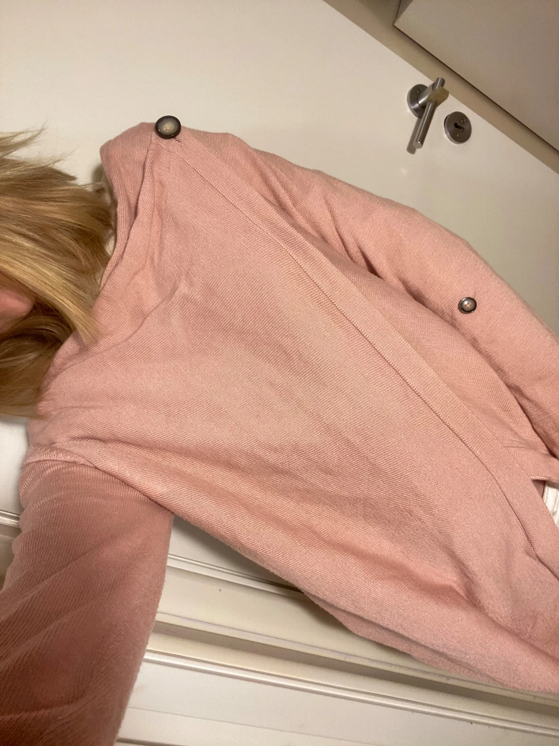 Superskön rosa, typ omlott kofta