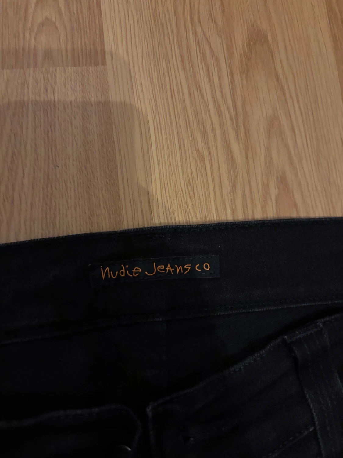 Svarta jeans från Nudie Jeans Co 34/32 - 1