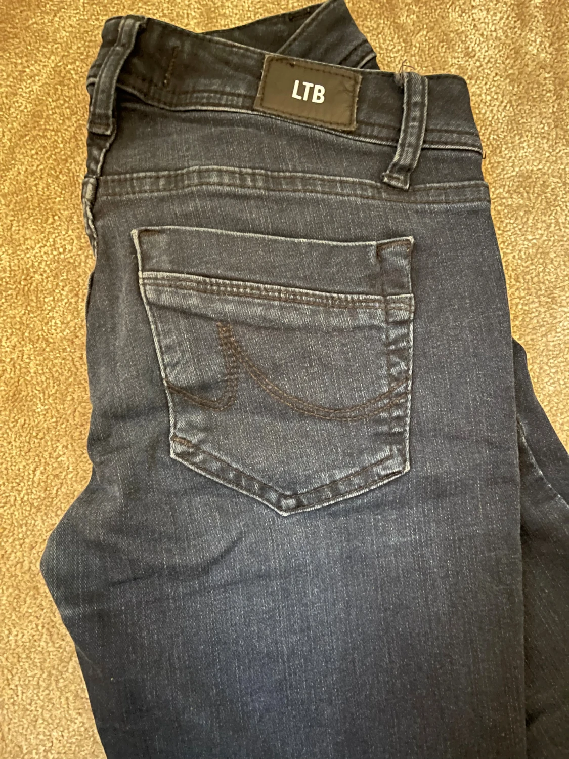 Mörkblå bootcut jeans från LTB - 2